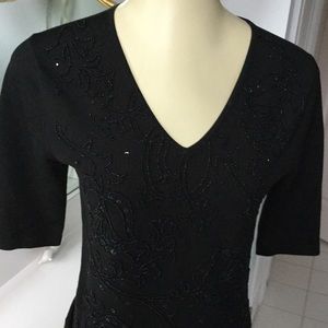 Q WOMEN'S BEAUTIFUL BLACK TOP with SEQUIN by TEMPESTSA Size M